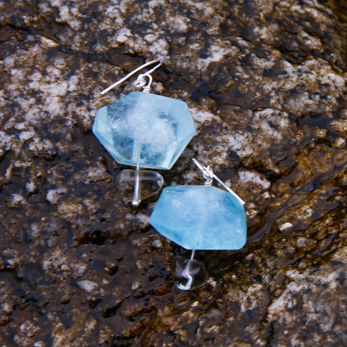 [AC-260048] The Sea Foam: Dual Currents  Aquamarine & Clear Quartz